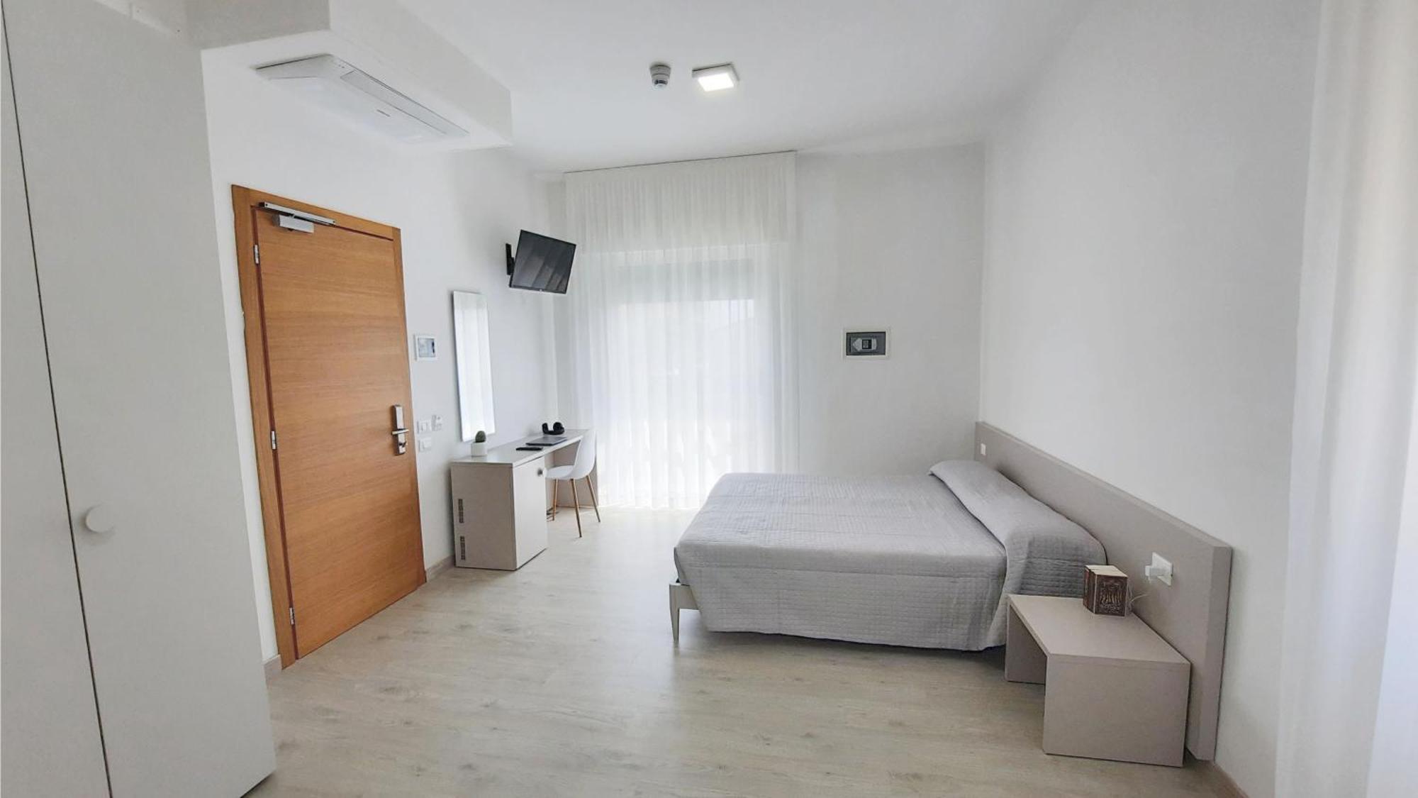Serena Hotel 3*